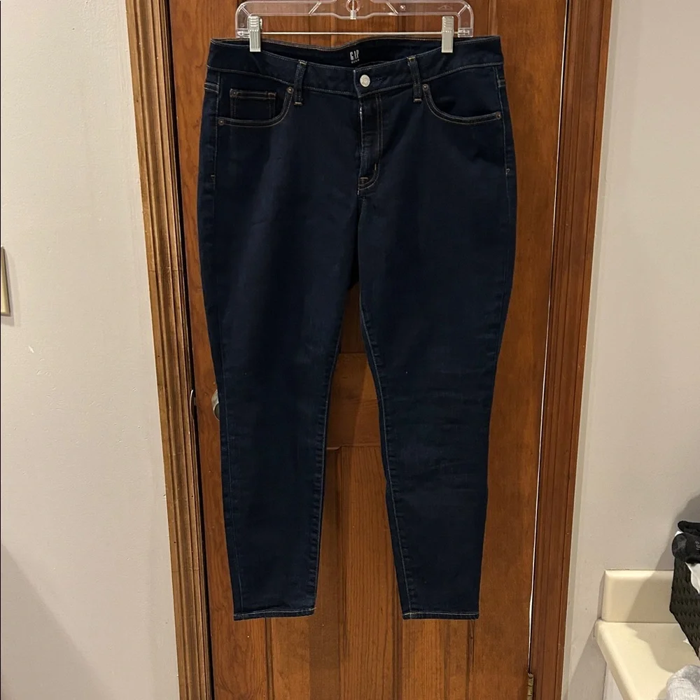 Gap Skinny Jeans Vintage Dark Rinse Women’s Size 16 / 33 Short